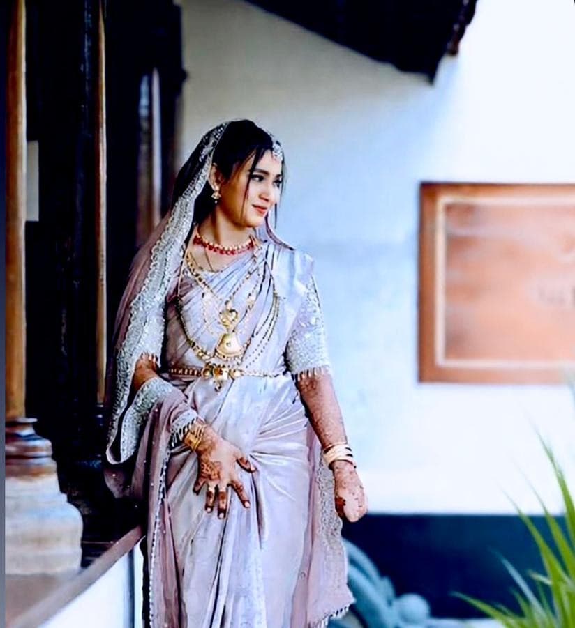 Heavy sari box fold + Drape